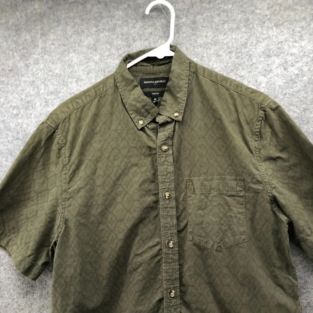 Banana Republic Slim Fit Button Down Shirt Mens M Olive Green Short Sleeve